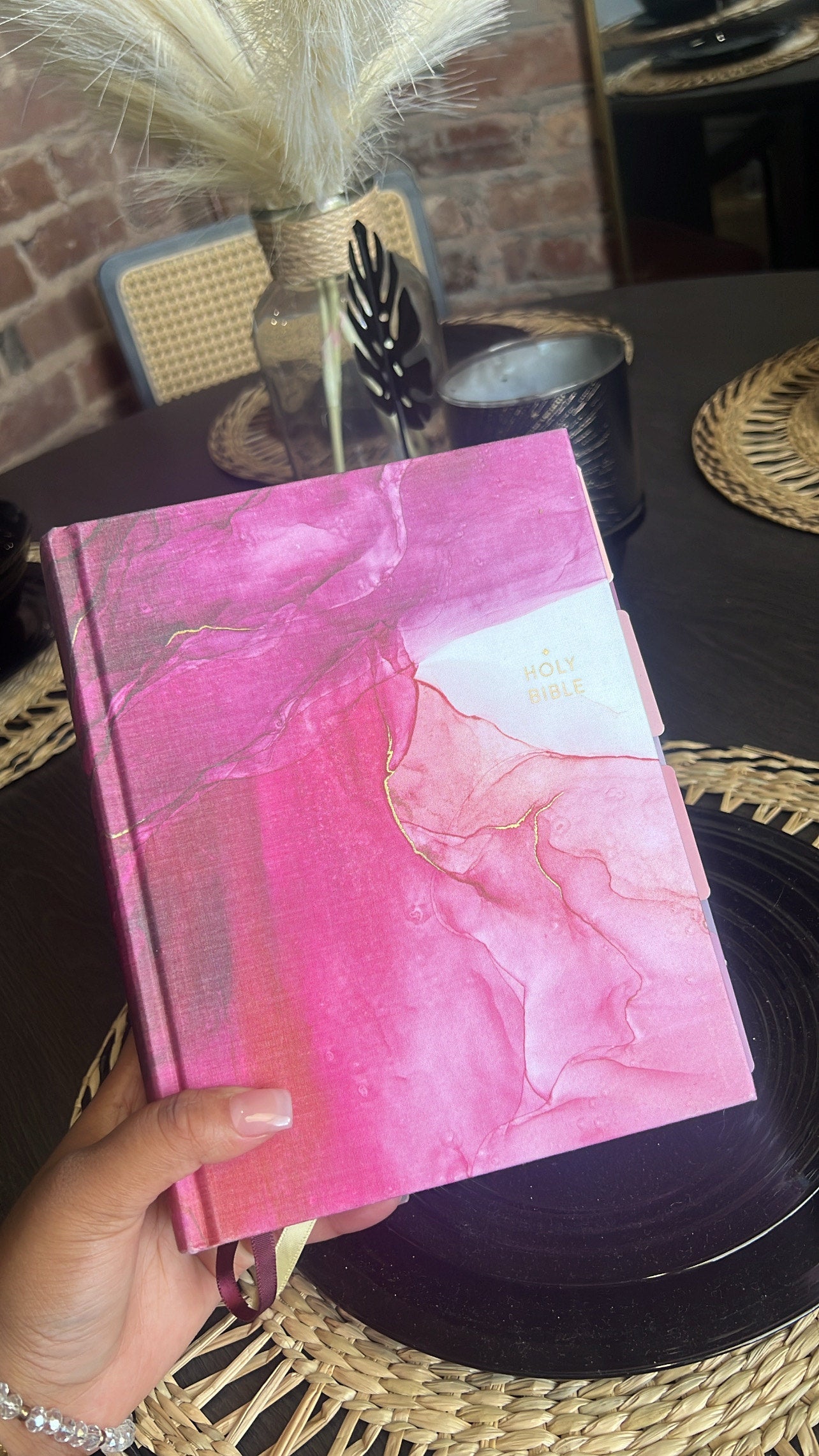 Gorgeous NIV Pink Marble Bible with TABS, Cloth over Board, Art Gilded Edges, Red Letter, Comfort Print