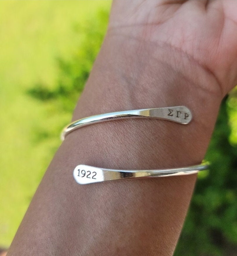 Divine Nine Sorority Bracelet - HBCU Sorority Bracelet - African American Sorority - Sorority Birthday Gifts