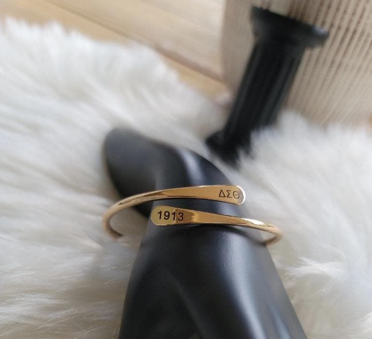 Divine Nine Sorority Bracelet - HBCU Sorority Bracelet - African American Sorority - Sorority Birthday Gifts