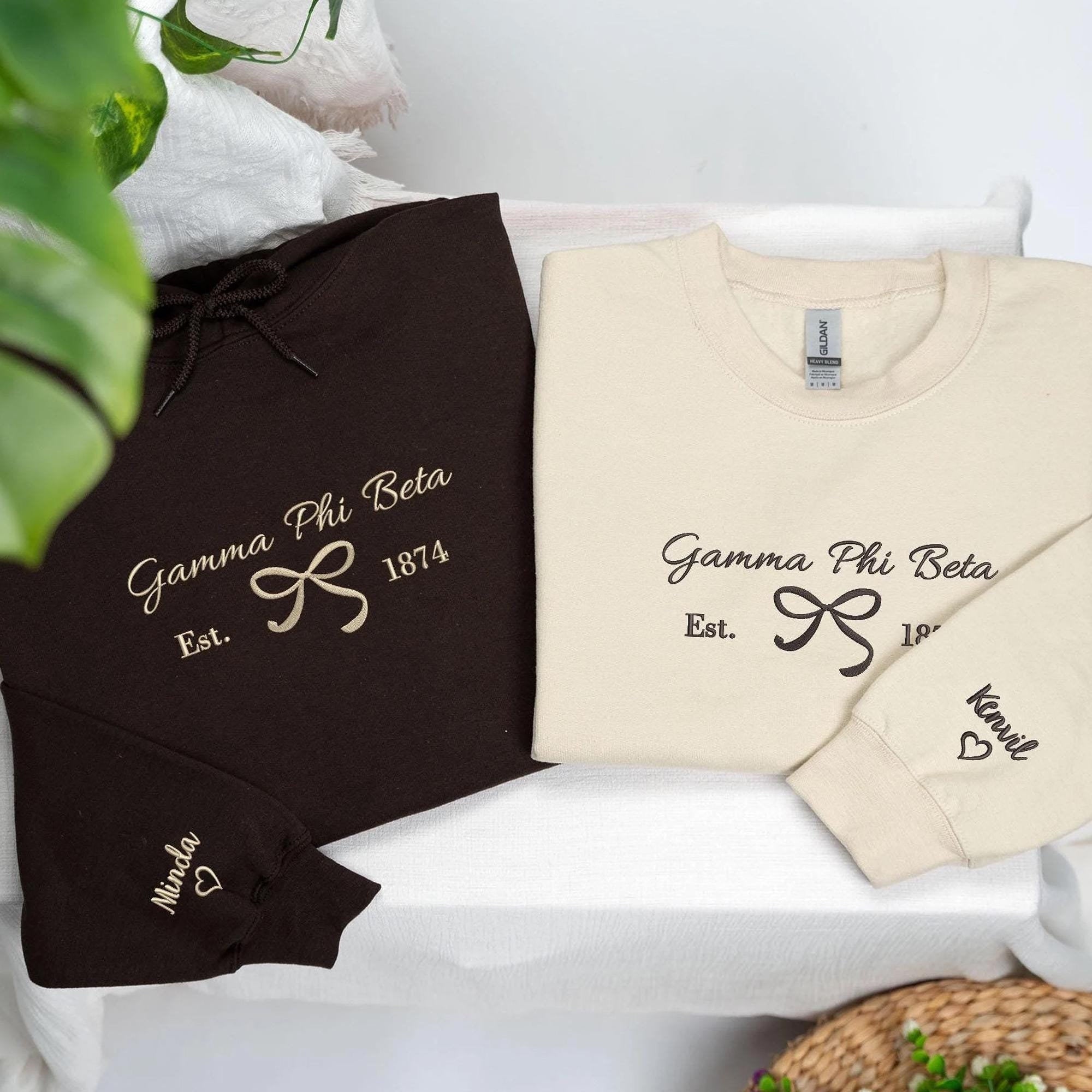 Custom Embroidered Girl's Trip 2025 Sweatshirt | Matching Besties Sweater | Custom Sorority Shirt | Custom Coquette Text Hoodie |