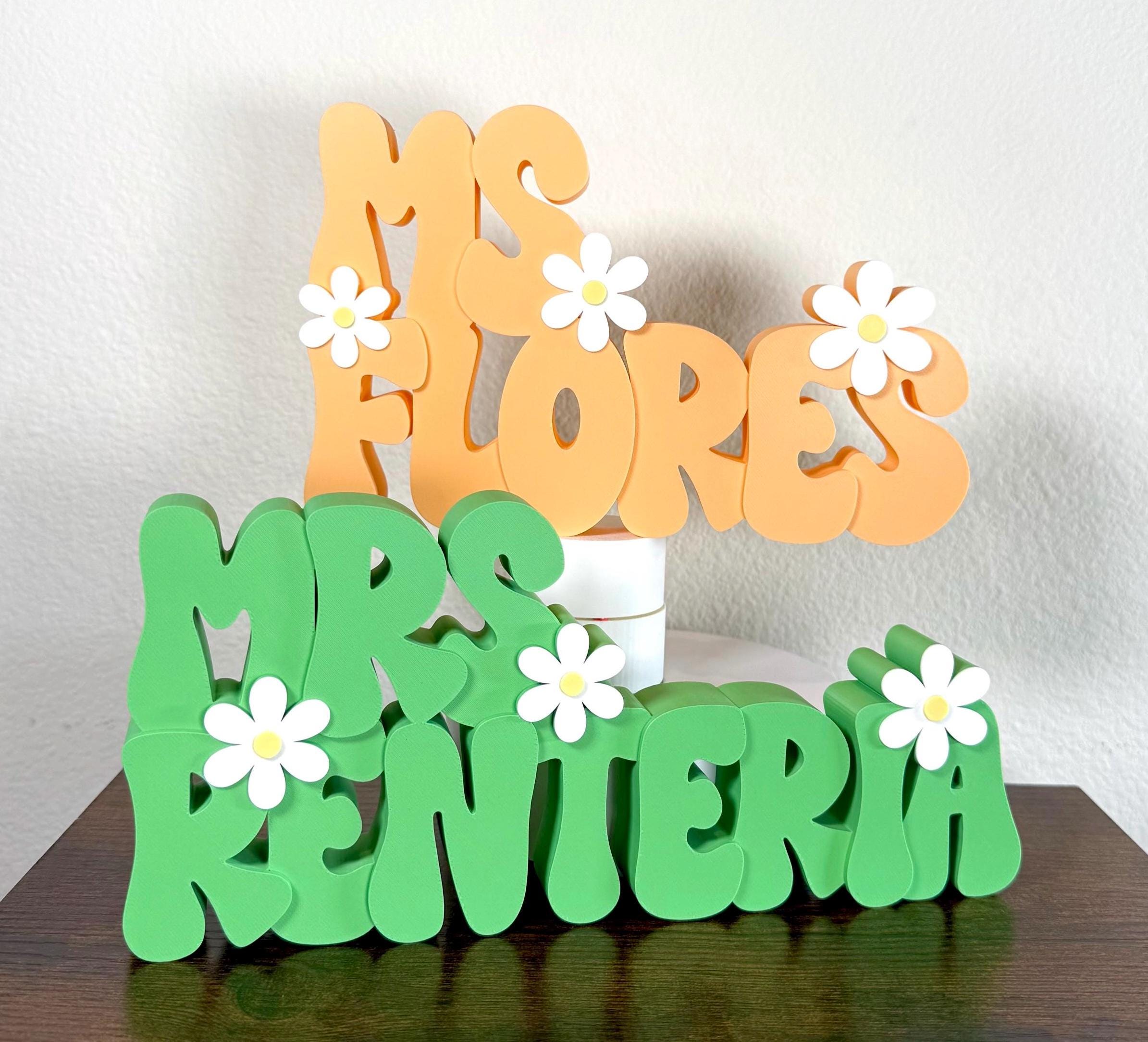 Personalized Teacher Name Plate, Daisy, Teacher Name Sign, Retro Name Sign, Groovy Name Plate, Teacher Gift, Daycare Gift, Office Name Plate