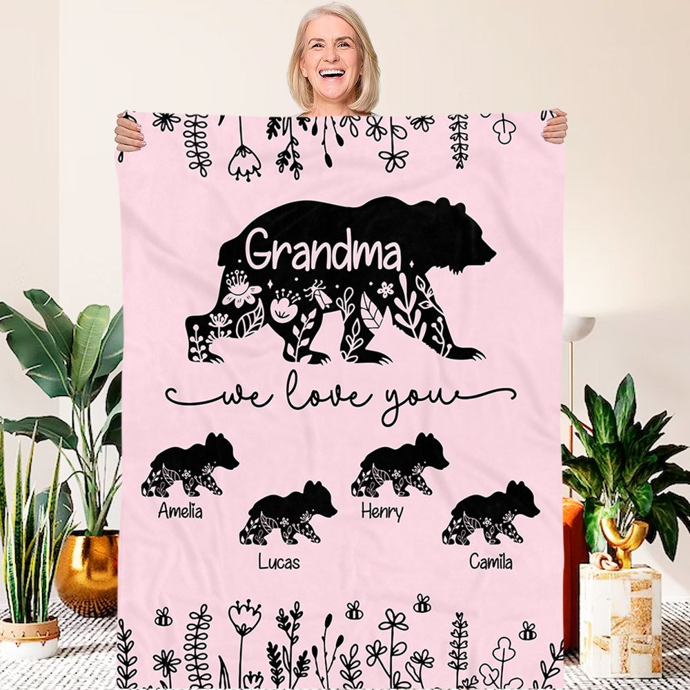 Personalized Mama Bear Flannel Fleece Blanket with Kids' Names, Soft Cozy Throw for Bed Couch, Birthday/Christmas/Mother's Day Gift for Mom/Grandma