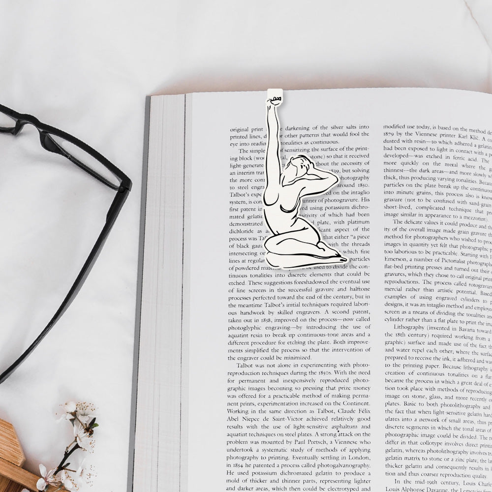 Modern Woman Shape Bookmark, Trendy Line Art Bookmark, A Special Gift for Book Lovers