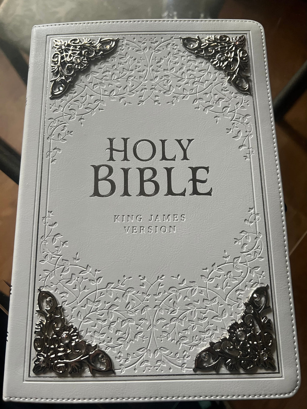 Gorgeous White KJV Holy Bible with Silver Corner Embellishments with Swarovski Crystals , Thinline Large Print Faux Leather