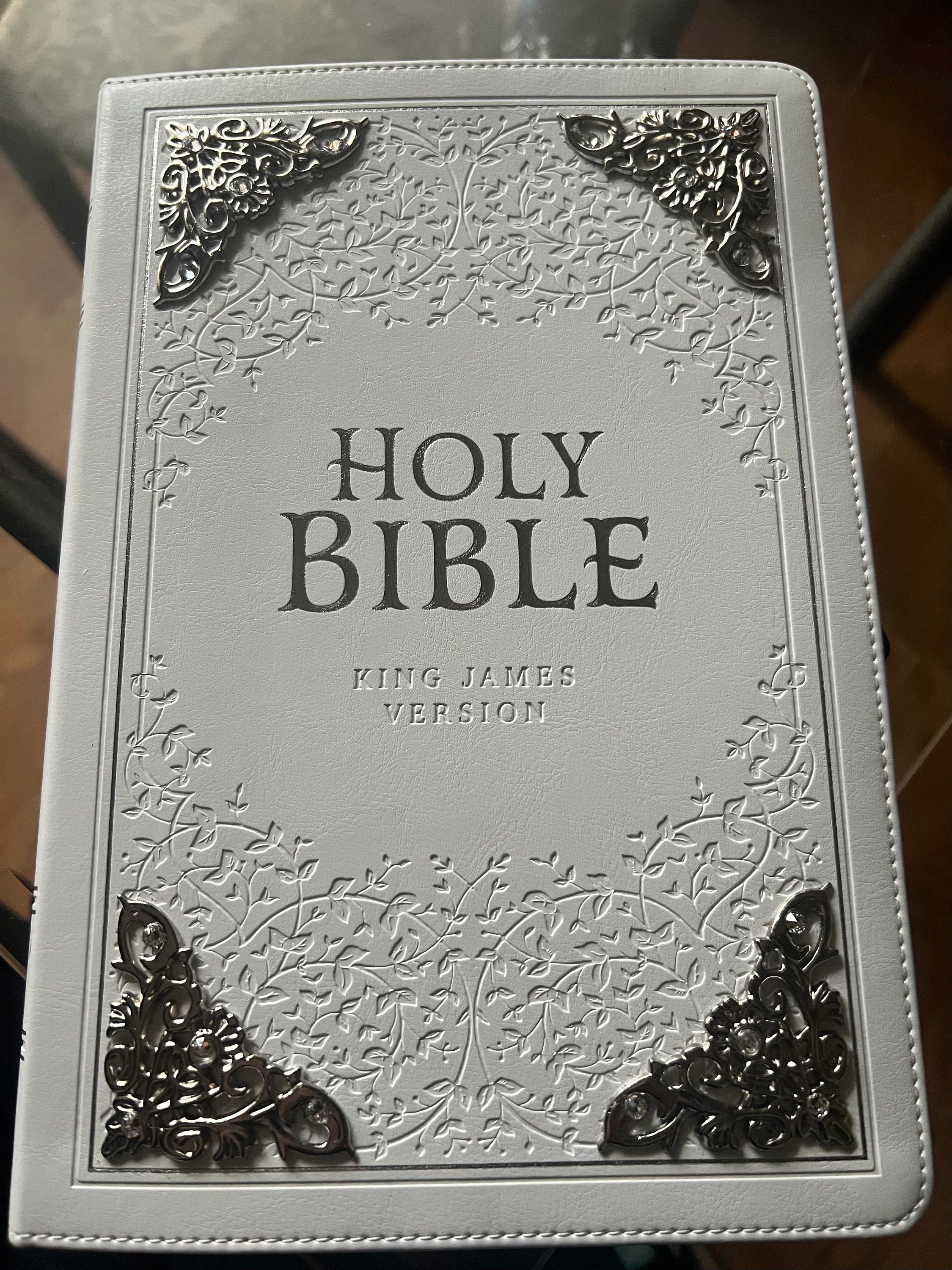 Gorgeous White KJV Holy Bible with Silver Corner Embellishments with Swarovski Crystals , Thinline Large Print Faux Leather