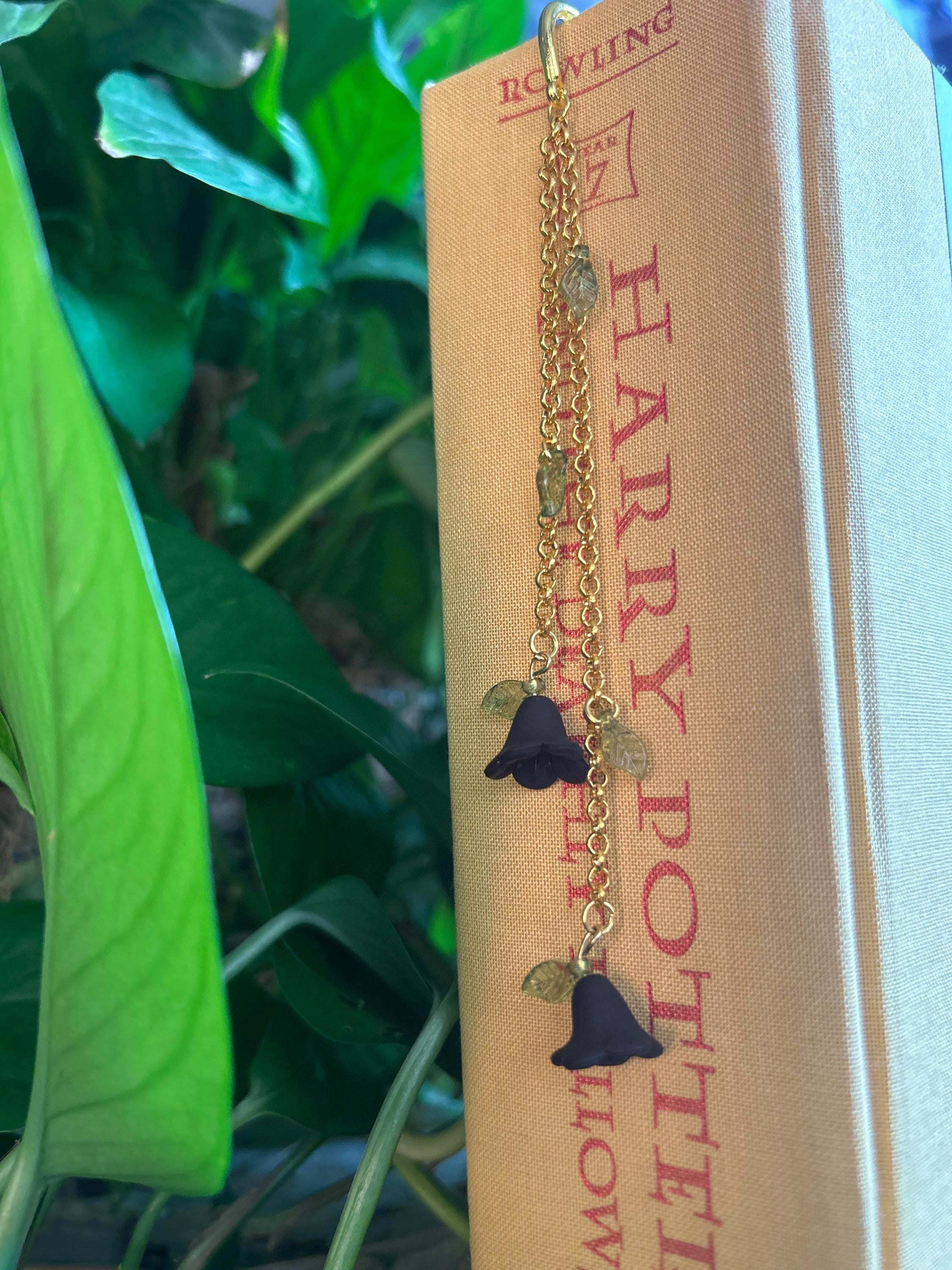 Flower bookmark Multiple colors available charm Metal bookmark Page marker bookmark charm Fairycore Floral Bookish gifts Book accessories