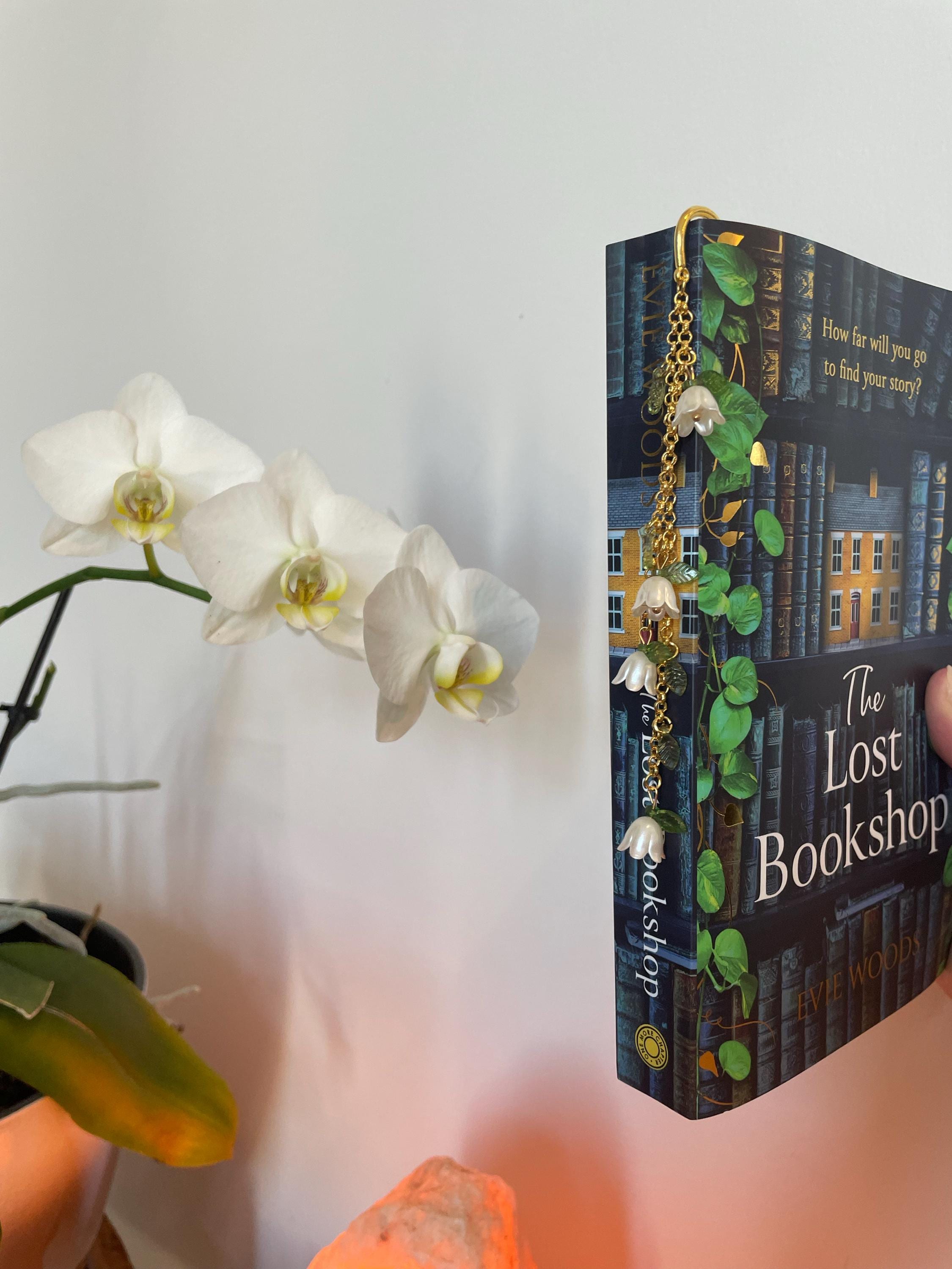 Flower bookmark Multiple colors available charm Metal bookmark Page marker bookmark charm Fairycore Floral Bookish gifts Book accessories