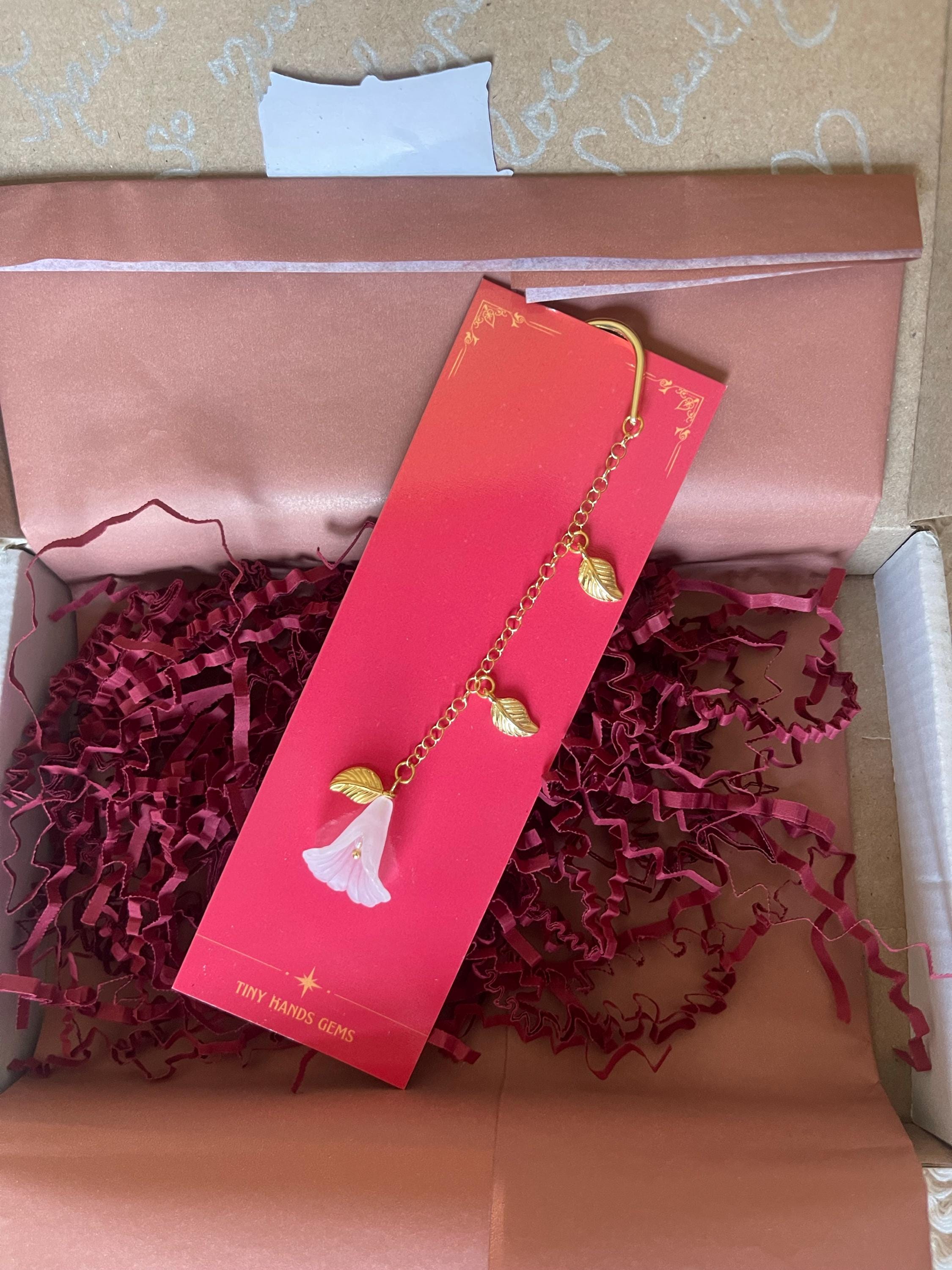 Flower bookmark Multiple colors available charm Metal bookmark Page marker bookmark charm Fairycore Floral Bookish gifts Book accessories