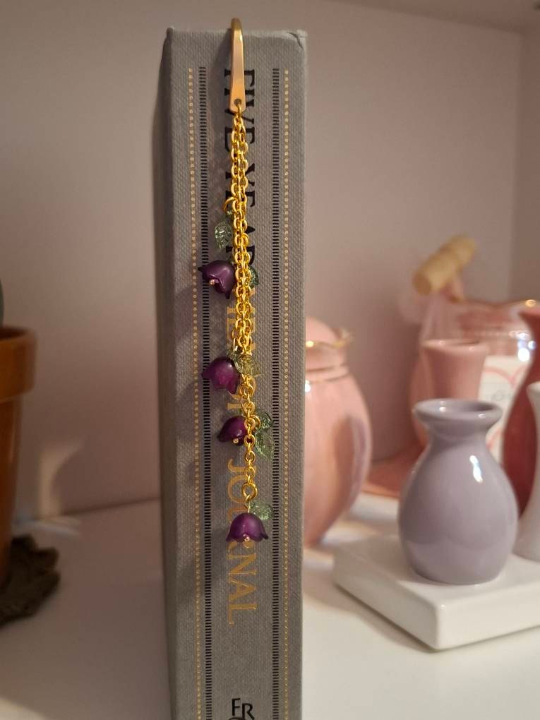 Flower bookmark Multiple colors available charm Metal bookmark Page marker bookmark charm Fairycore Floral Bookish gifts Book accessories
