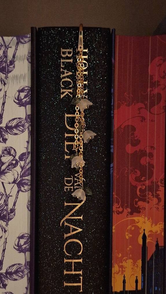 Flower bookmark Multiple colors available charm Metal bookmark Page marker bookmark charm Fairycore Floral Bookish gifts Book accessories