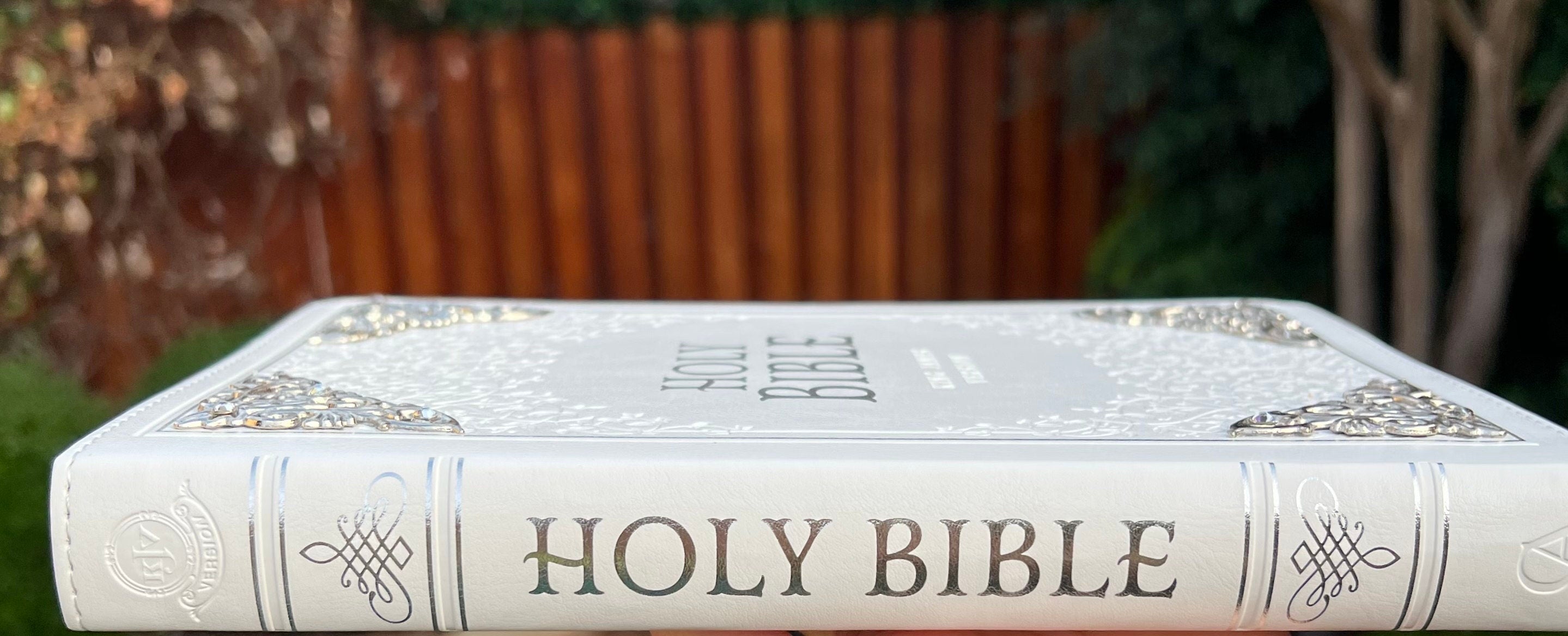 Gorgeous White KJV Holy Bible with Silver Corner Embellishments with Swarovski Crystals , Thinline Large Print Faux Leather