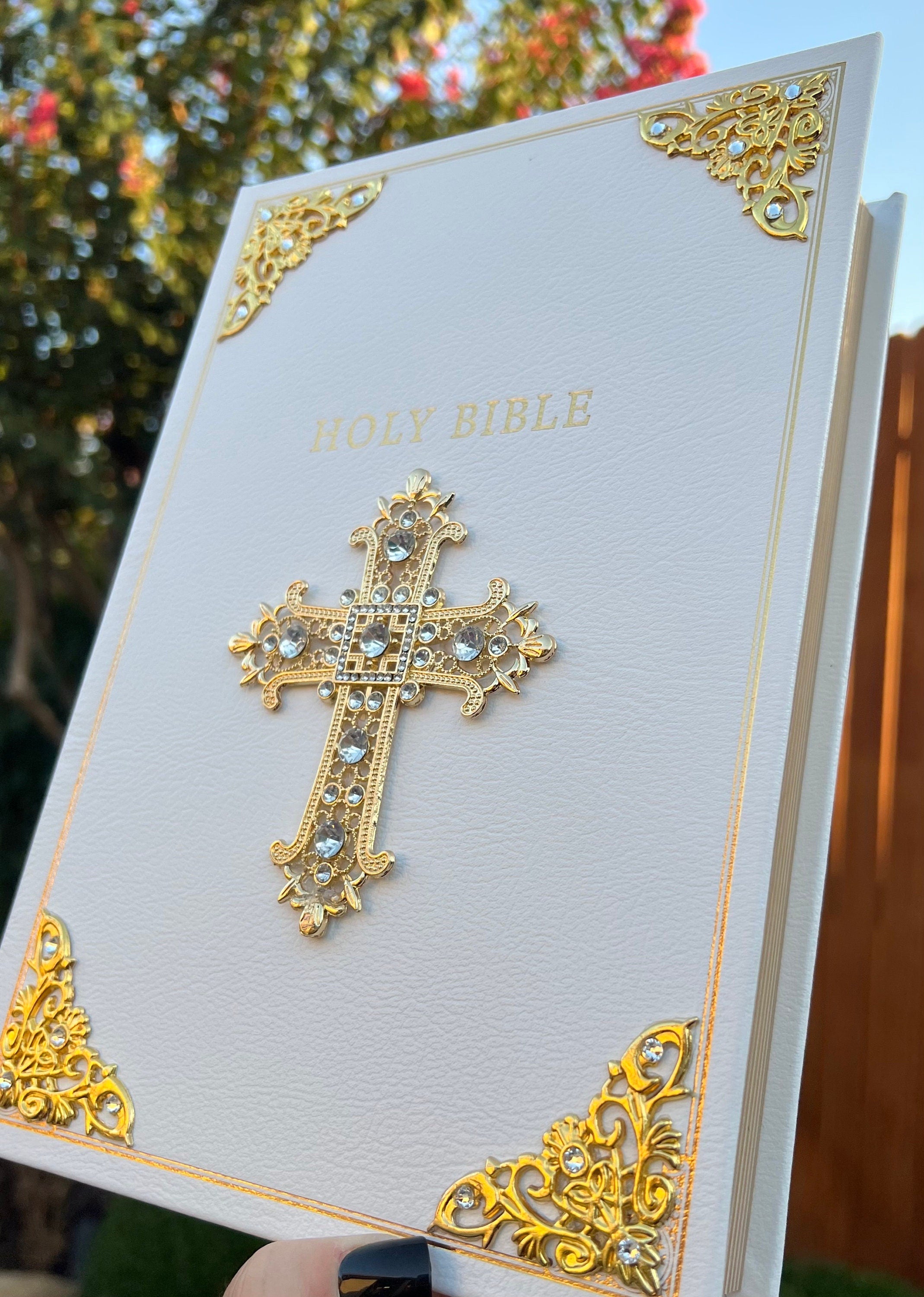 CSB Coffee Table Family Bible, White Bonded Leather Over Board with Corner Embellishments with Swarovski Crystals and Gold Cross