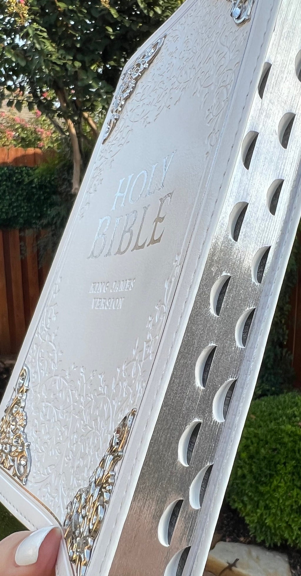 Gorgeous White KJV Holy Bible with Silver Corner Embellishments with Swarovski Crystals , Thinline Large Print Faux Leather