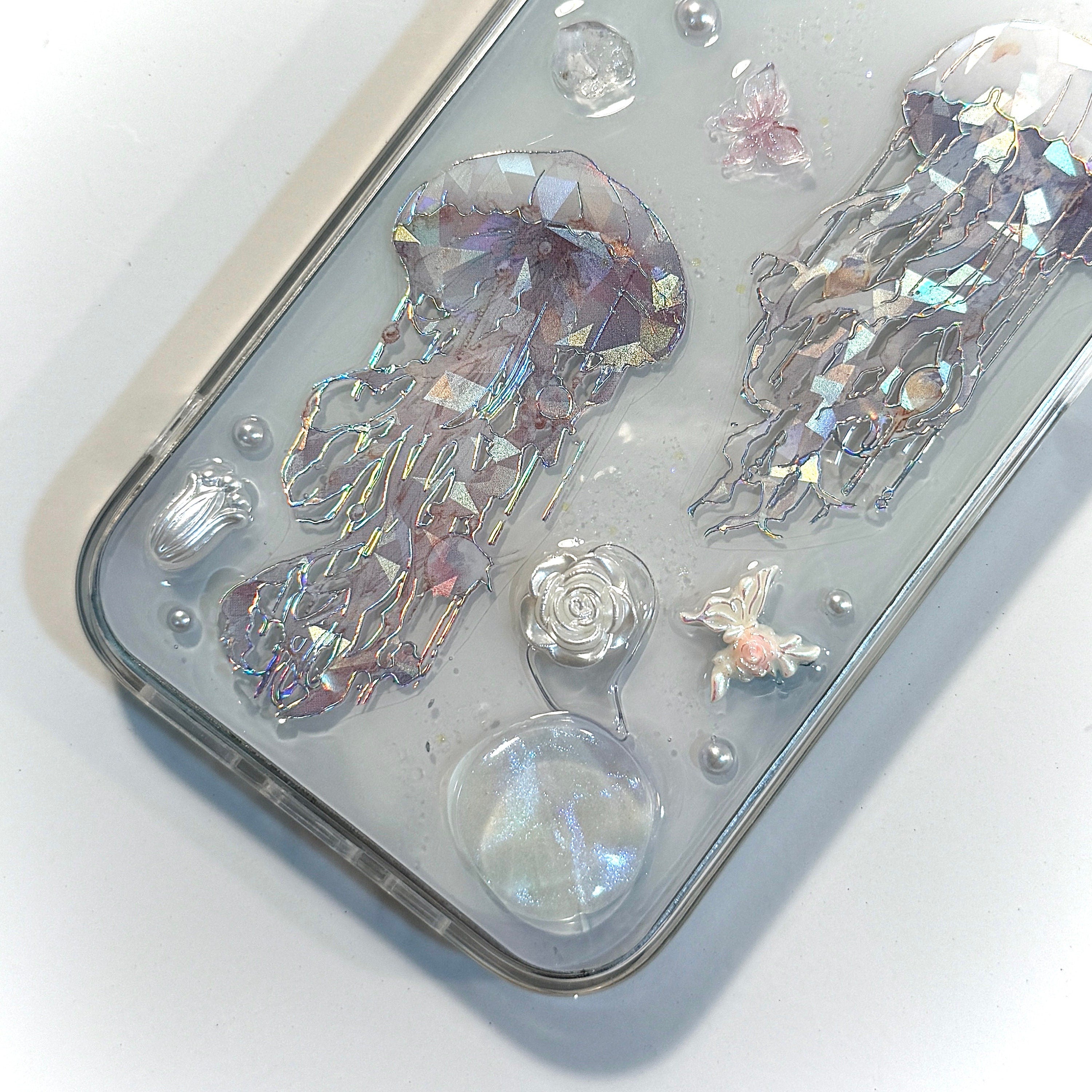 white pearl jellyfish phone case