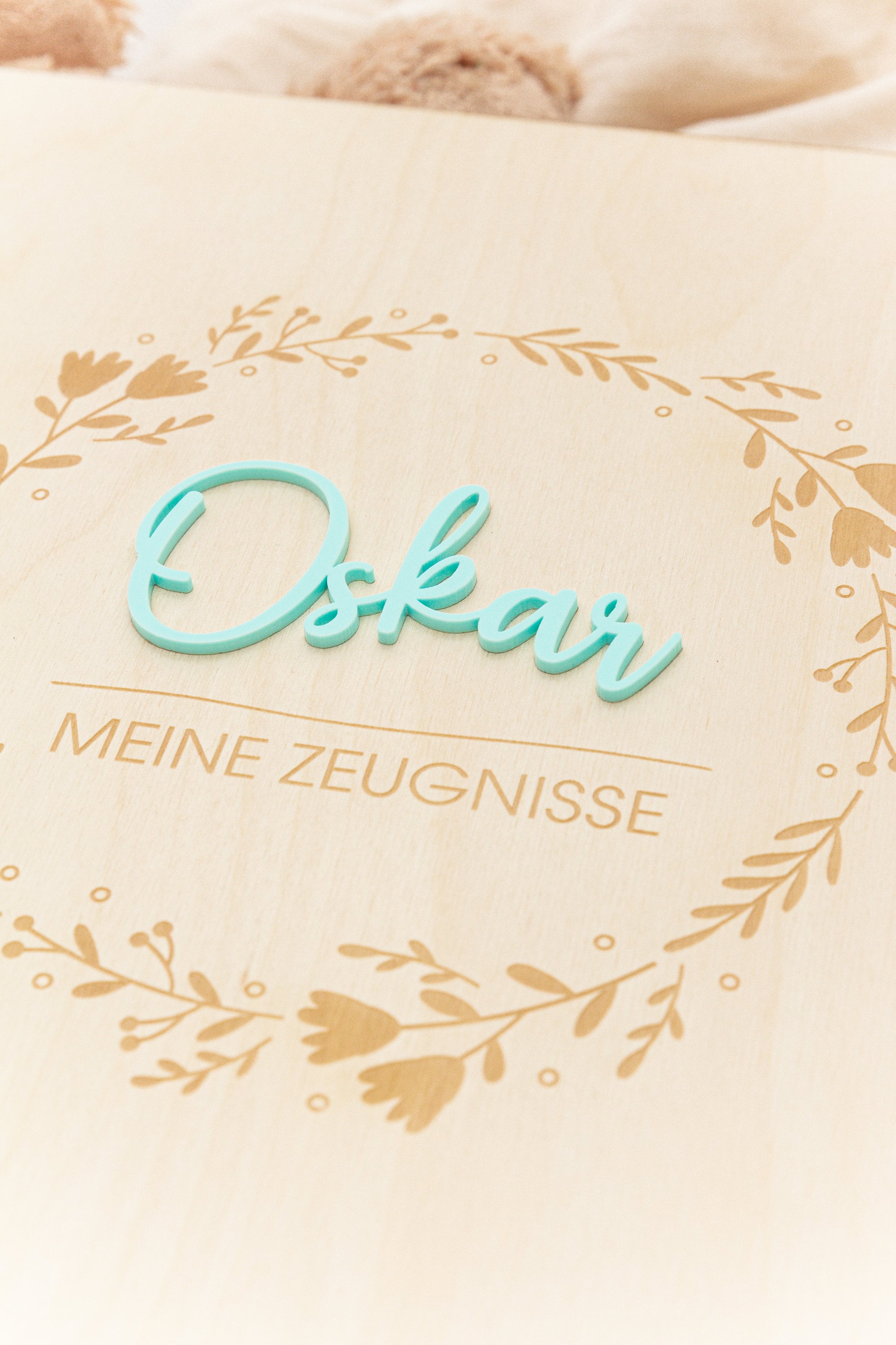 Certificate folder made of wood with floral patterns, folder for certificates with name, school enrollment gift for school child, certificate folder A4 with transparencies