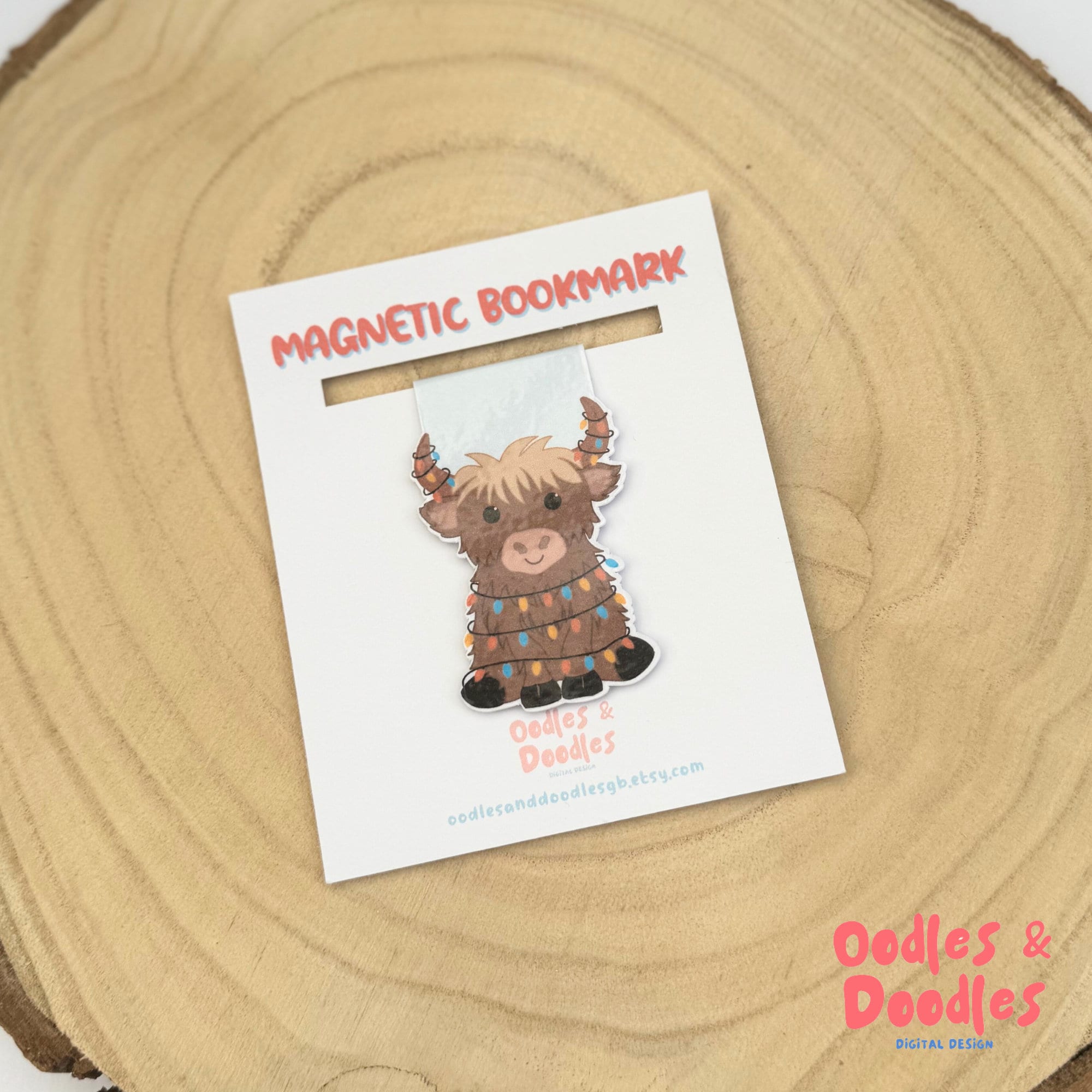 Festive Highland Cow Magnetic Bookmark | Fairy Lights Highland Cow | Page Marker | Reader Gift | Bookworm | Reading Accessories | Cow Lover