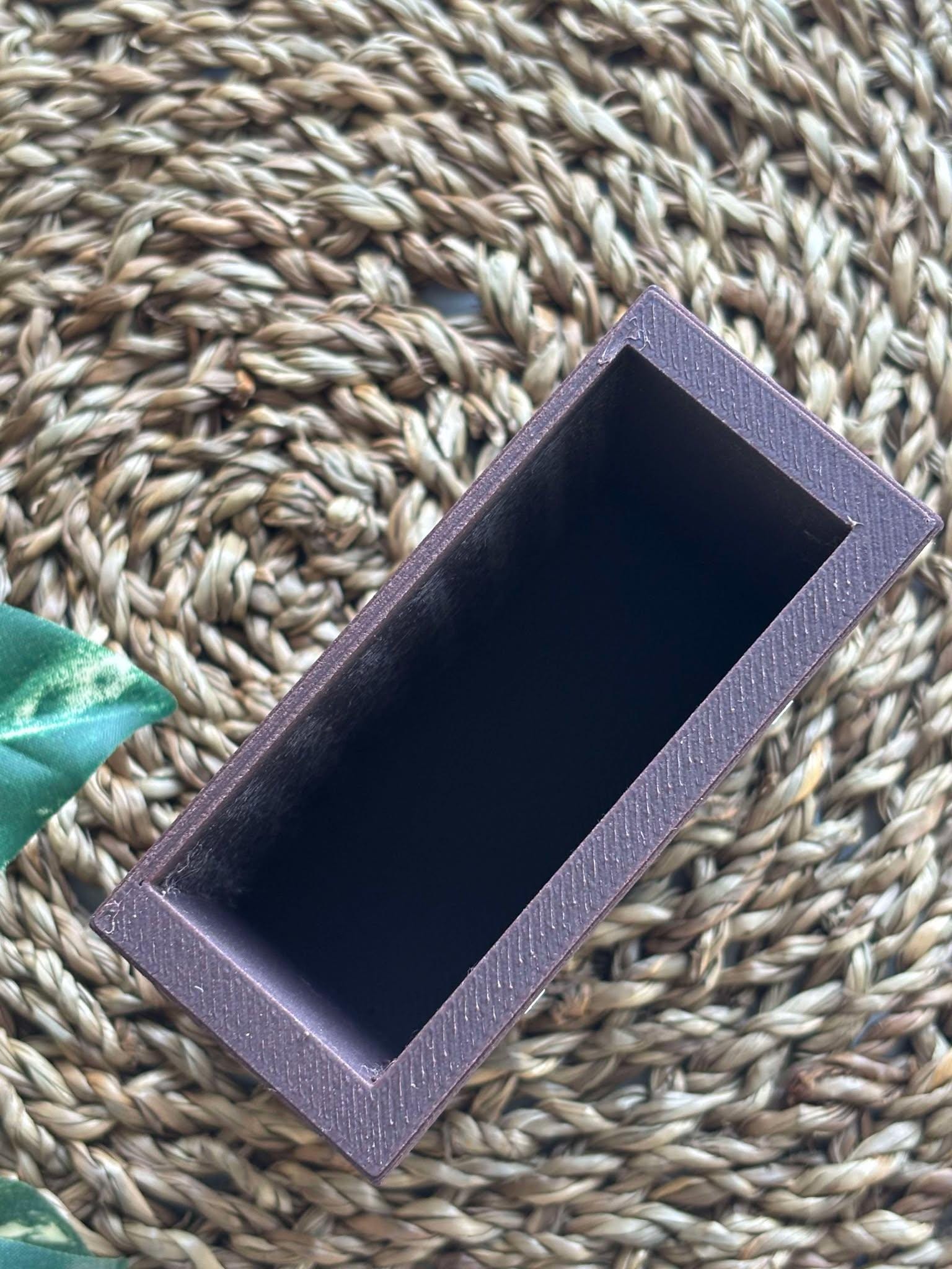 Mini Fourth Wing dresser, bookmark holder, pen holder , bookshelf decor