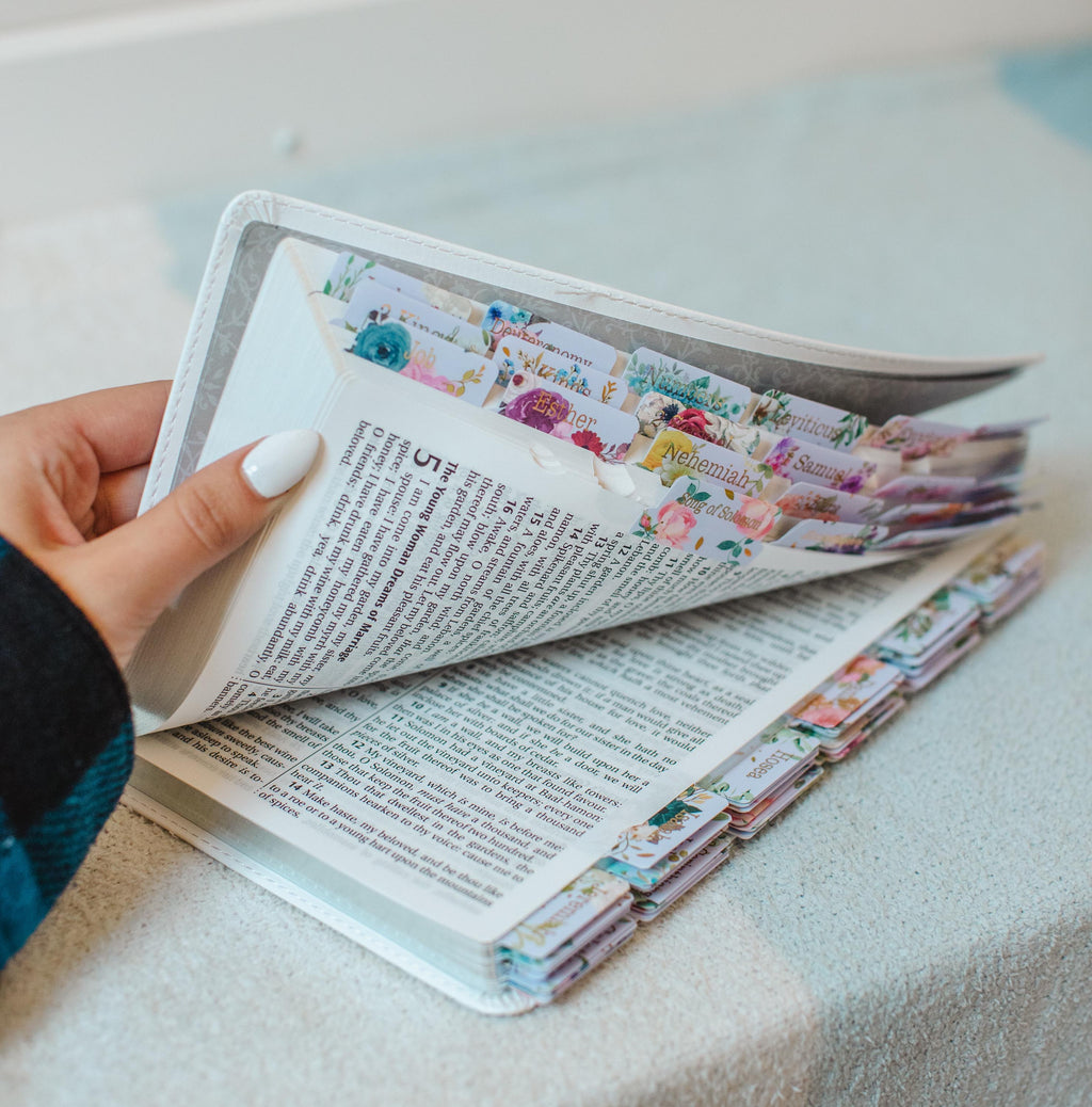 Tabbed Bible White KJV Bible Tabbed Faux Leather Personalized Gift for Women Large Print Bible Tabbed Gift Customized Baptism Gift Wedding